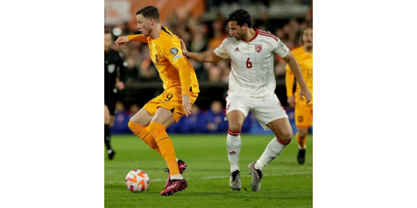 Holland 3-0 Gibraltar 51 skud og kun 3 mål