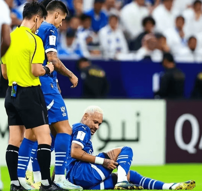 Neymar blev skadet igen i den anden kamp efter sit comeback