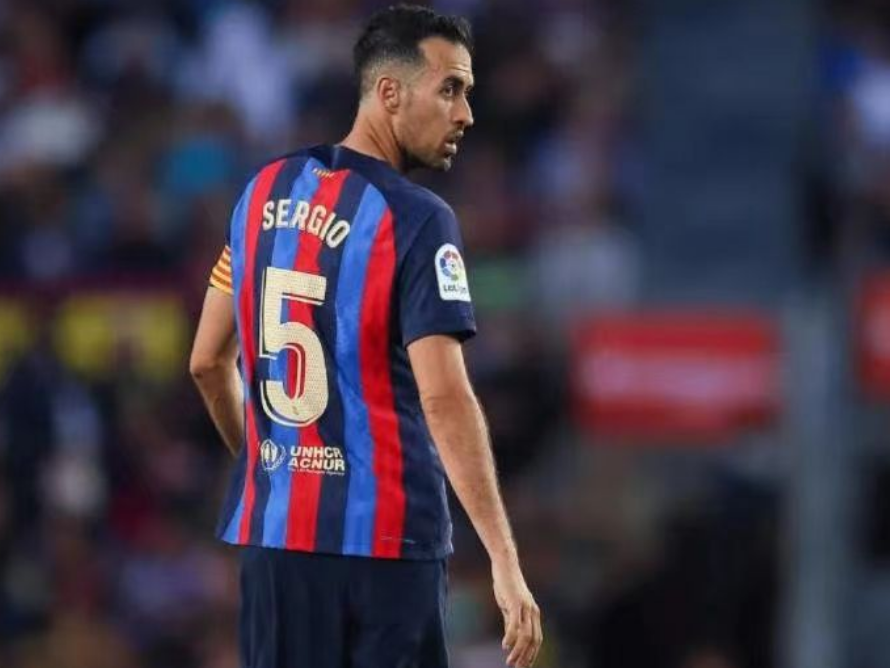 Barcelonas kaptajn annoncerer afgang