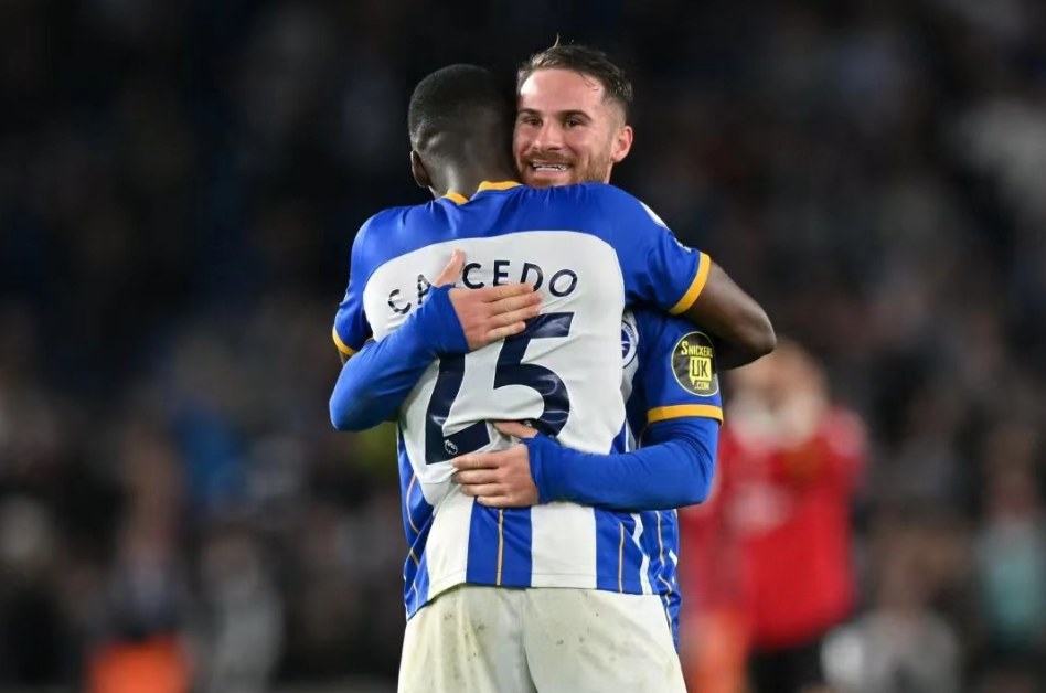 Brighton sælger to midtbanekerner