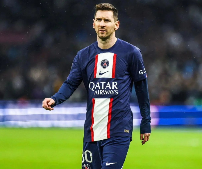 Messi burde forlade PSG