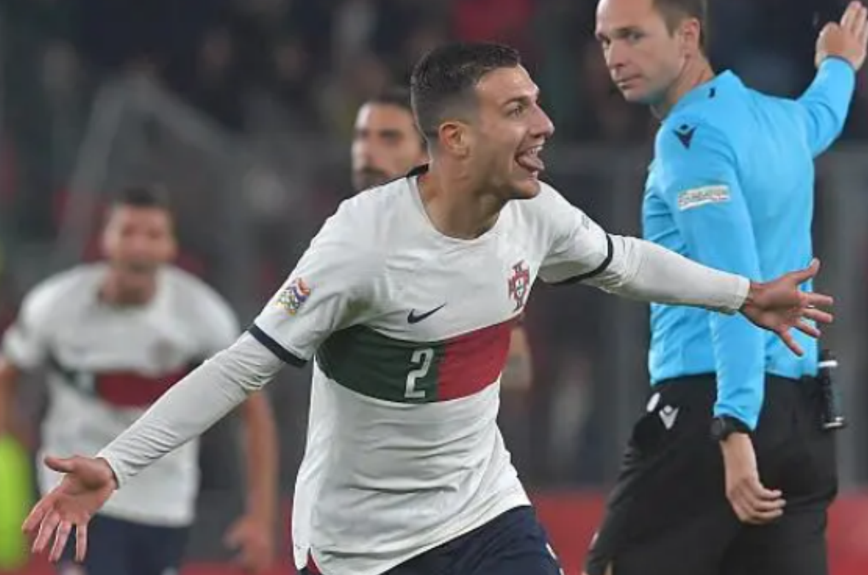 Portugal slog Tjekkiet på udebane til toppen af ​​klassementet